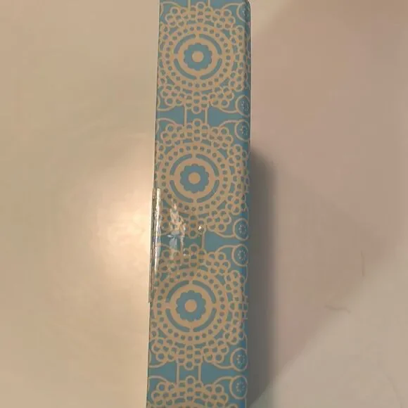 Elegant Silver and Clear Cheese Spreaders Set - Picture 2 of 3